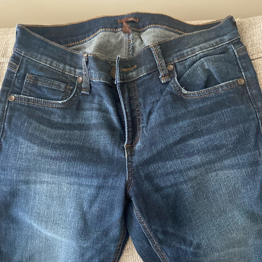 Like new, dark wash jeans